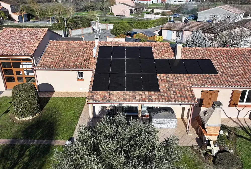 Installation de panneaux photovolataïques en Occitanie